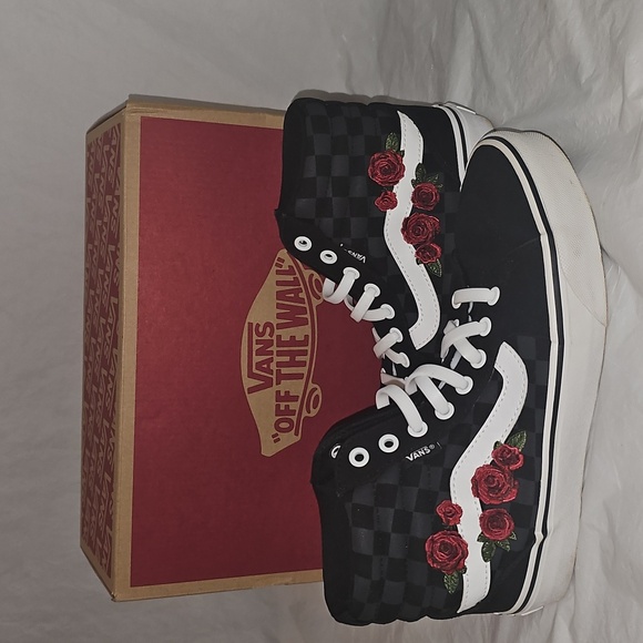 Vans Shoes - Vans Filmore High Top, Rose Embroidered Sneakers Women's 7.5 Used